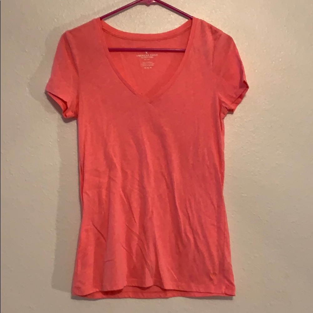 American eagle pink v neck